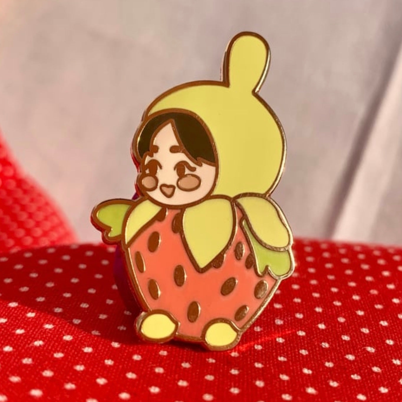 Bts j-Hope im your hope Enamel pin design strawberry jhope jung hoseok kpop army collectable lapel enamel pin